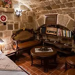 Mythic * Rhodes City