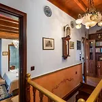 Mythic Vila *