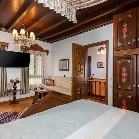 Mythic Villa *