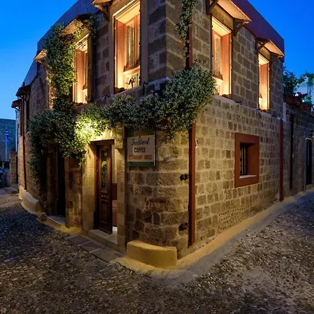 Villa Mythic